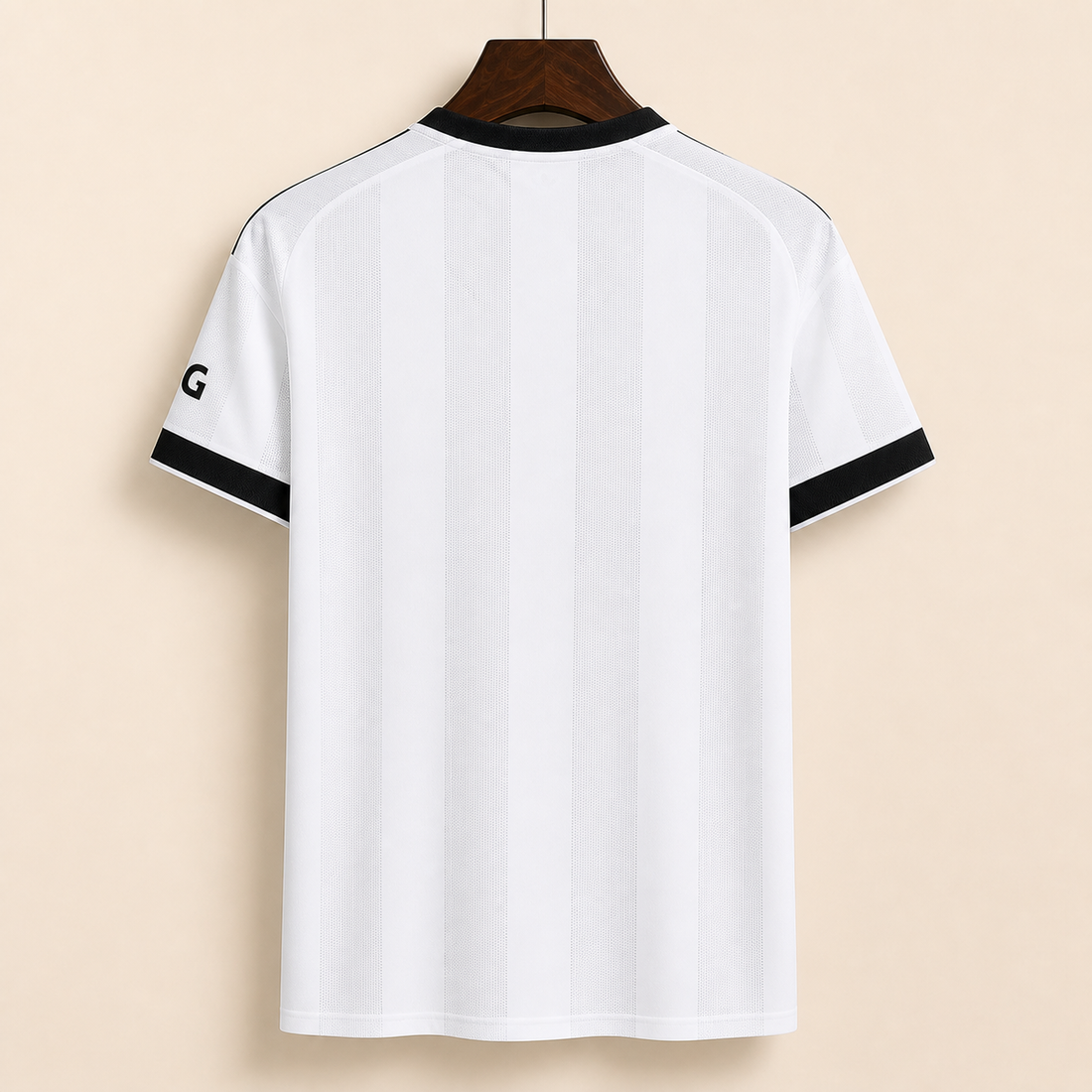 Frankfurt - Maillot extérieur 2026/27 - Vue arrière