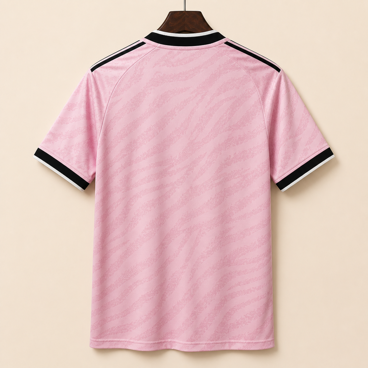 Juventus - Maillot extérieur 2026/27 - Rose et Noir - Vue arrière